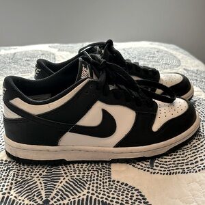 Nike Panda Dunks